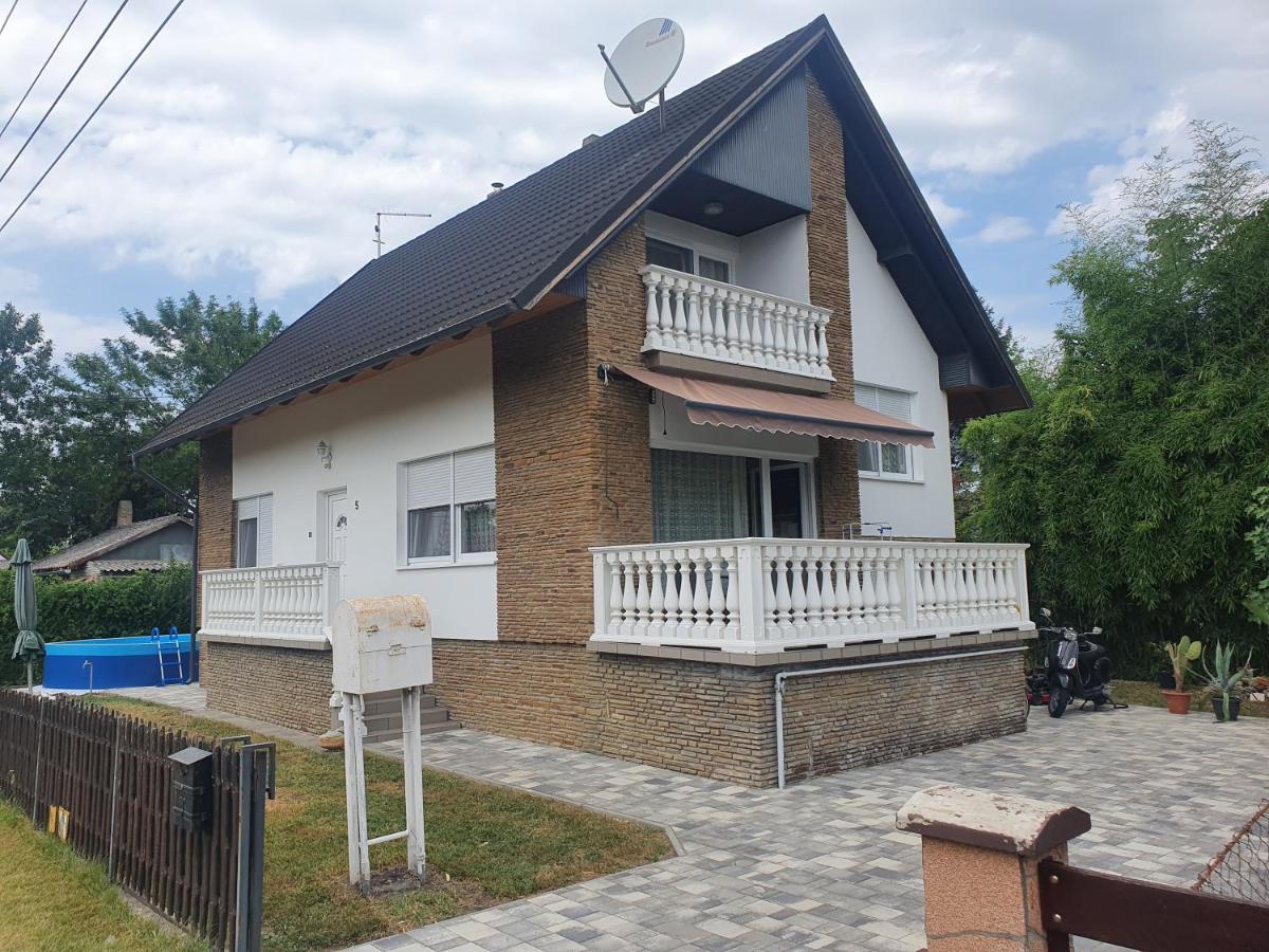 Wolf Vendeghaz Villa Balatonkeresztúr Eksteriør billede